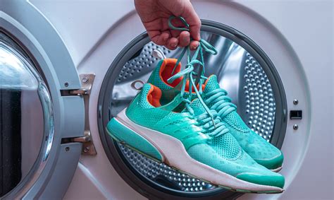 how to wash running shoes in washing machine.